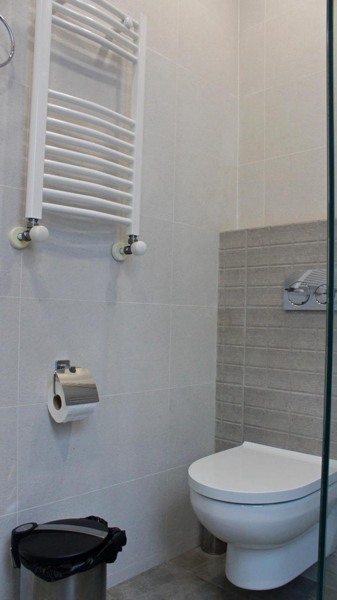 Hotel Winoterra Тбілісі Екстер'єр фото